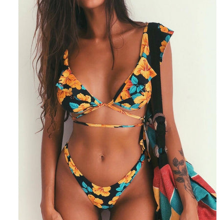 2019 New Bikini Top Handmade Crochet Women Boho Beach Bralette Solid Halter Knitted Swimsuit Brazilian Bikinis Bathing Suit Top